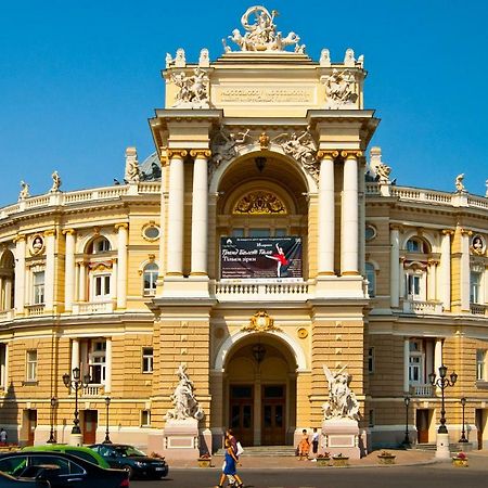 Hostel Berloga Odesa Exterior photo