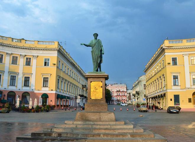 Hostel Berloga Odesa Exterior photo